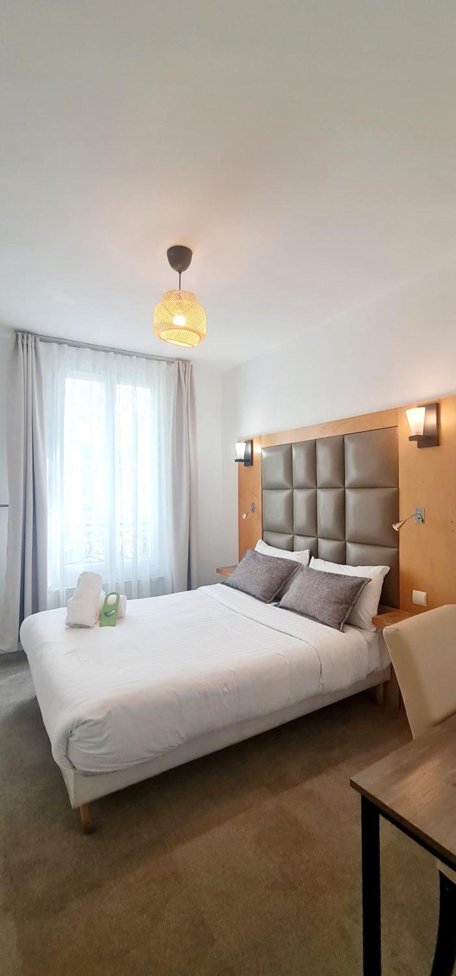 Hotel De France 18 Paris Bagian luar foto