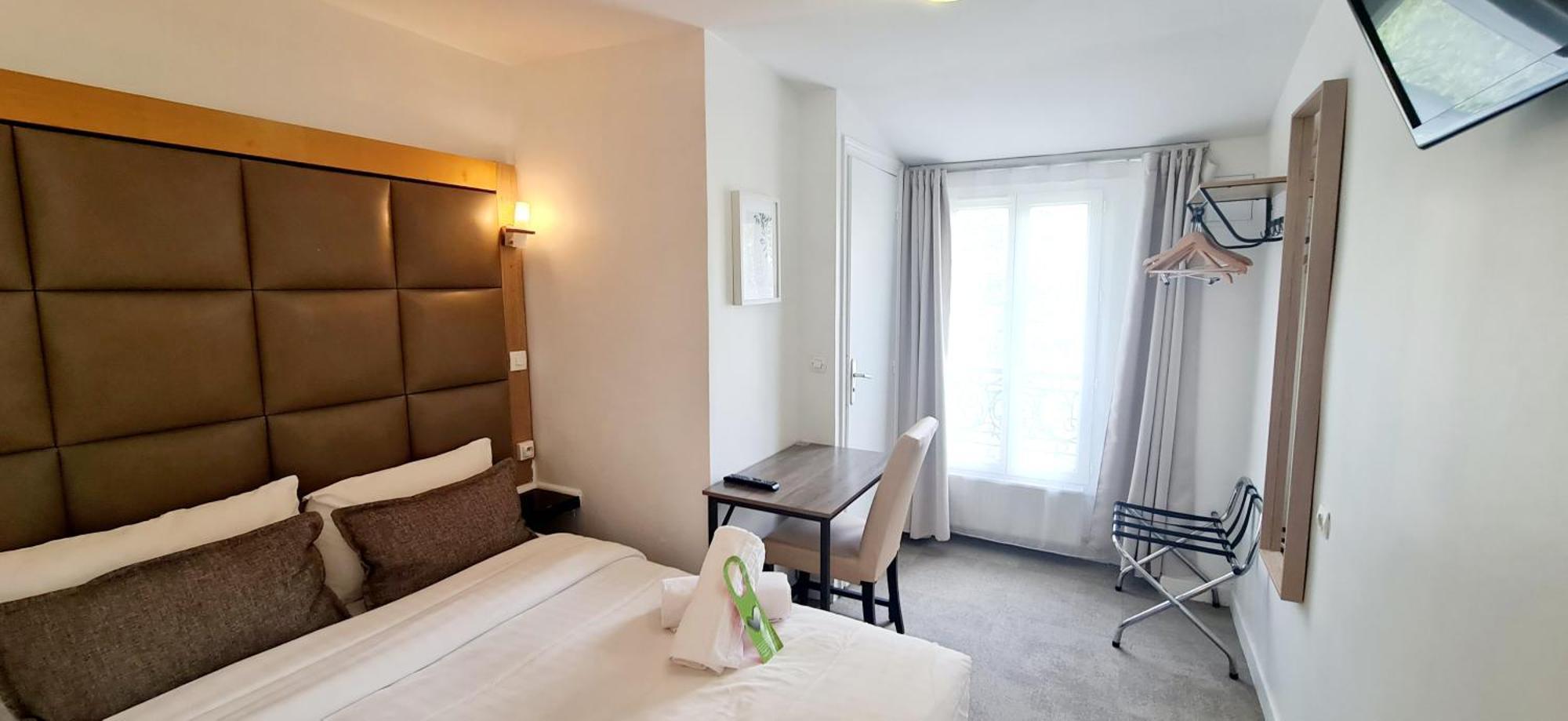 Hotel De France 18 Paris Bagian luar foto