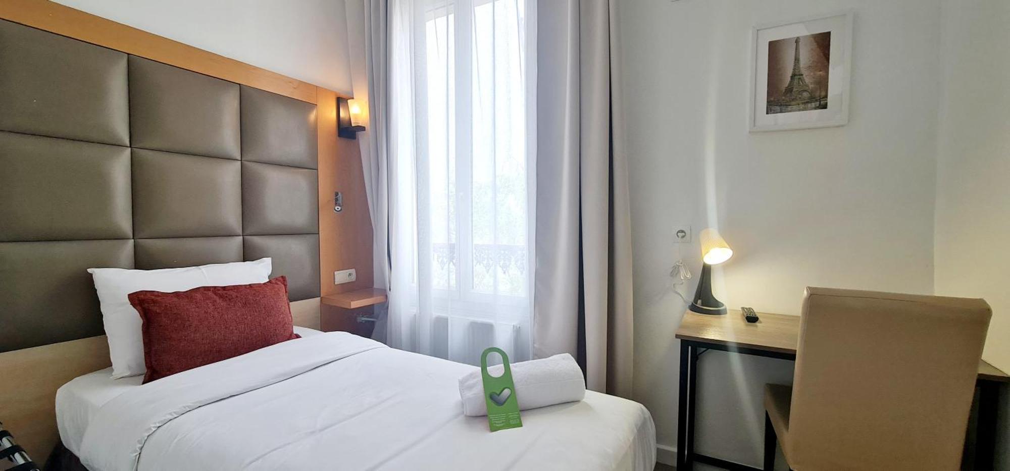 Hotel De France 18 Paris Bagian luar foto